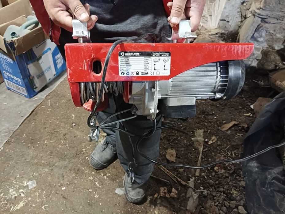 Продава се лебедка