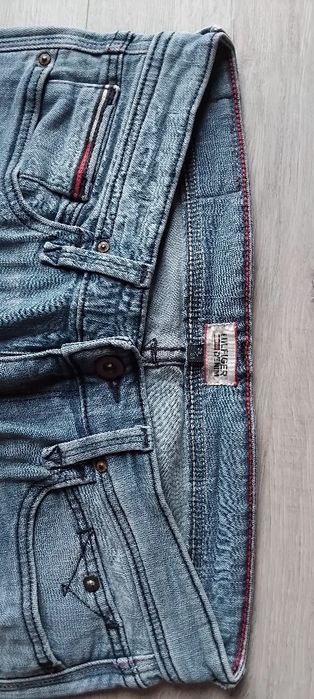 Blugi Tommy Hilfiger dama