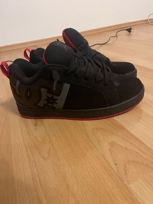 Adidasi DC de vanzare