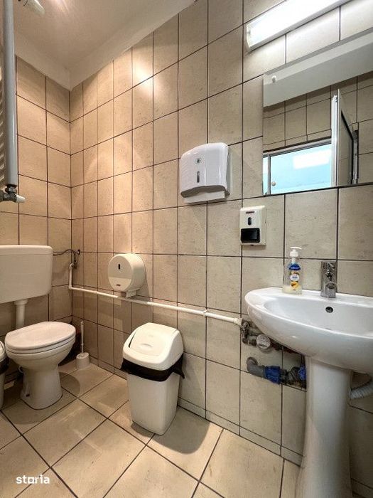 Spatiu comercial stradal, compartimentare ideala pentru Salon beauty/b