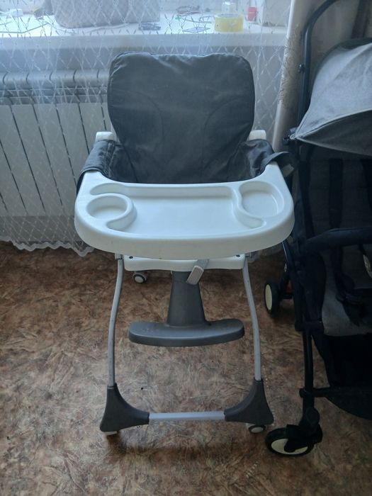 Стол для кормления