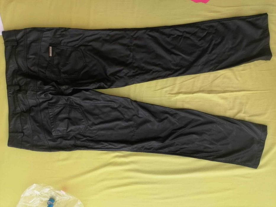 Чисто нов дамски кожен панталон