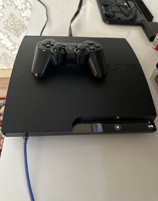 Ps3 sotiladi + bonuslari  bilan.