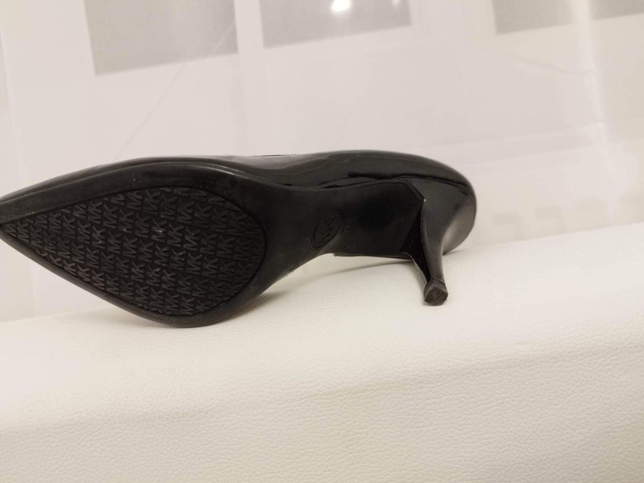 Pantofi stileto Michael Kors- MK, piele, toc 8 cm, marimea 37