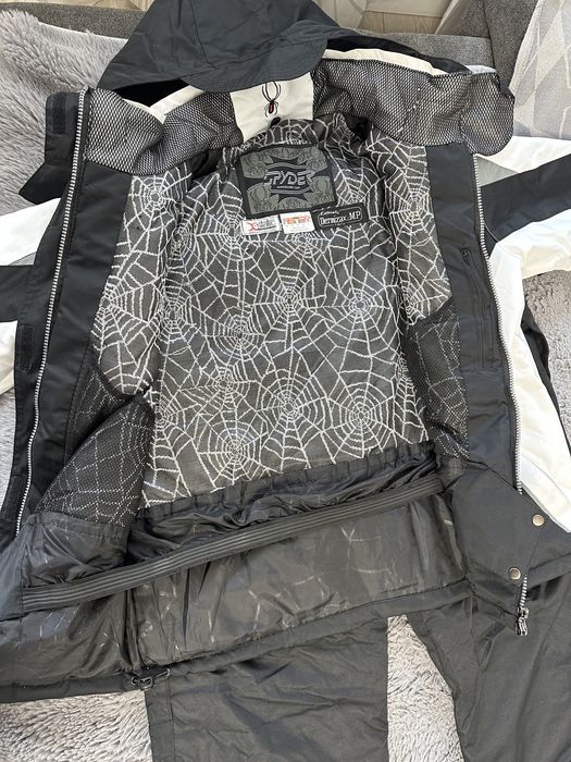 Продам горнолыжный костюм