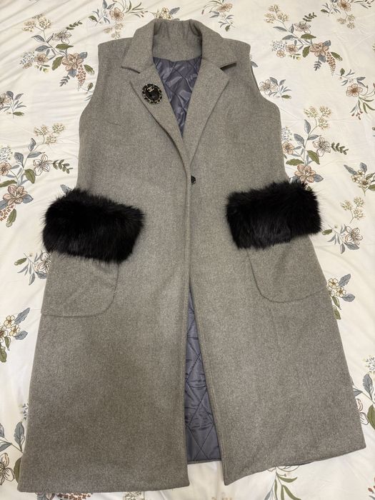 Теплая длинная жилетка