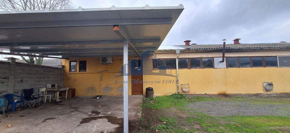 Продава се Промишлена сграда в с. Мараш, Област Шумен - 525 кв.м за 583 €/кв.м - Снимка #2