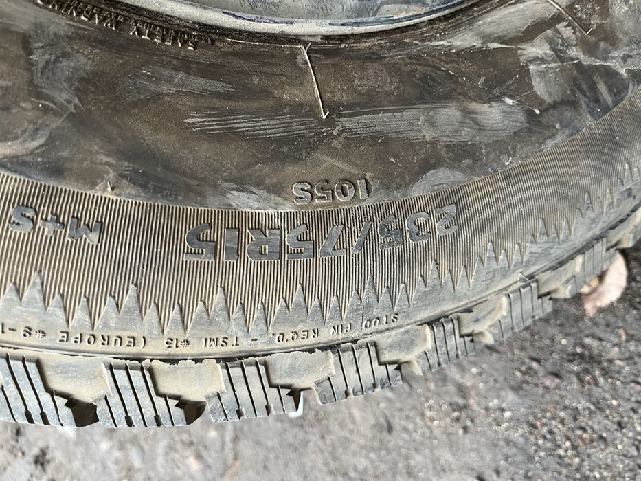 Продам зима шины шипы 225/65/17