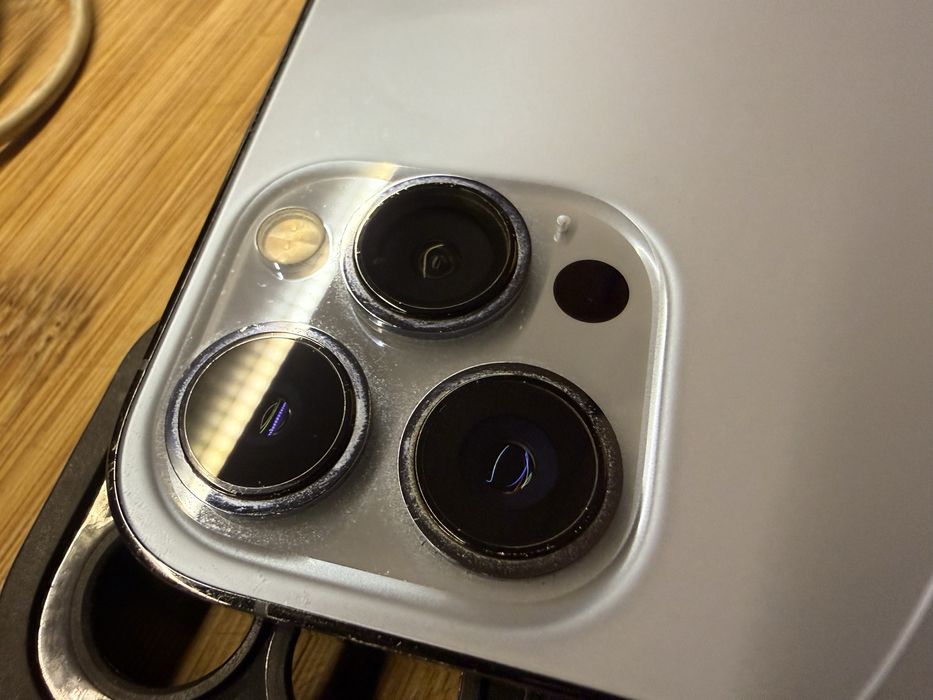 IPhone 13 Pro Max  + Apple watch 3