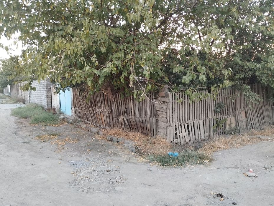 Sotiladi: Toshkent viloyati, Chirchiq shahri, Oqqovoq bo‘zida 3 sotix