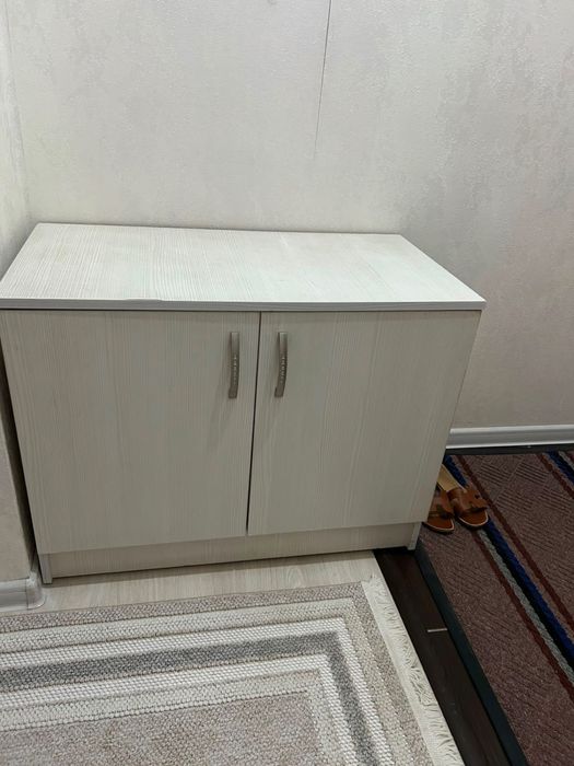 Продается Обувной шкафчик
