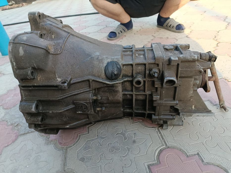 БМВ е28 Е30 Е34  520i 2.0 МКПП ZF