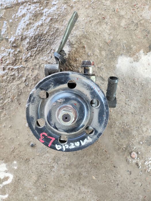 Гур насос мазда MPV