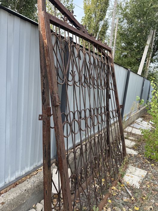 Продаю металлический забор