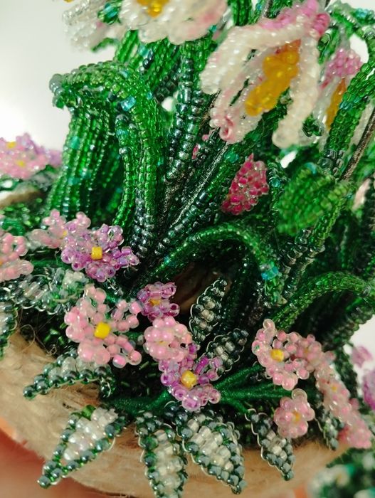 Подснежники из бисера