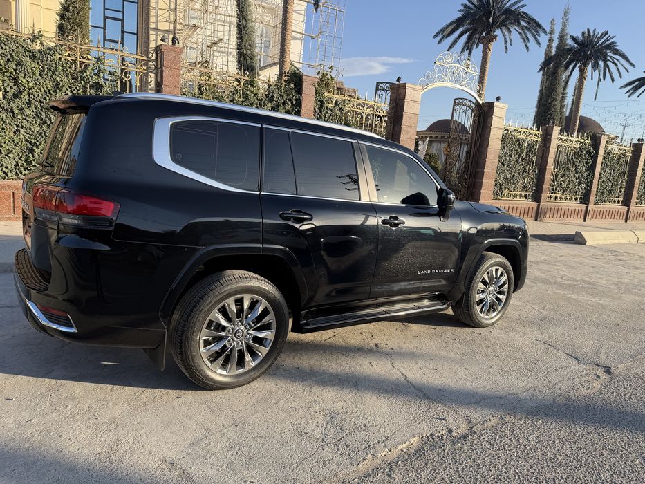 Toyota 300 lik fulopshin prosta idial