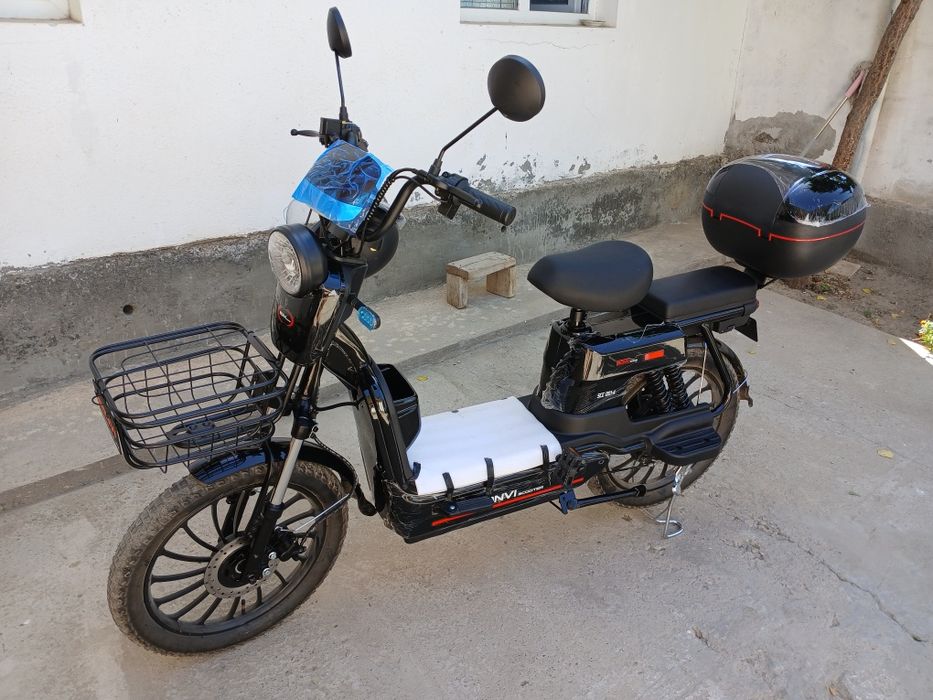 Скутер Бонви 2025й