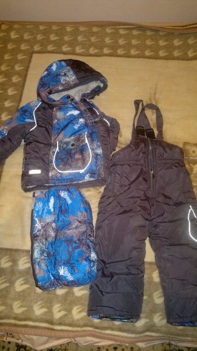 Зимний детский комбинезон