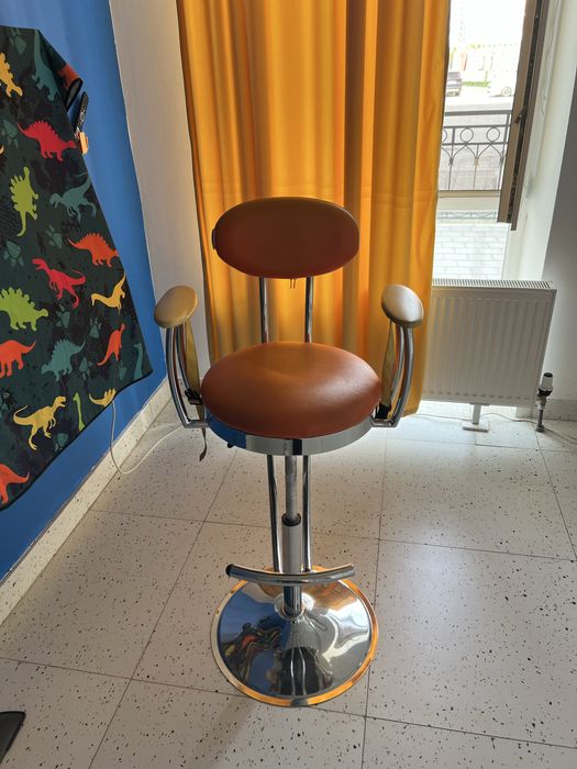 Продам стул в салон