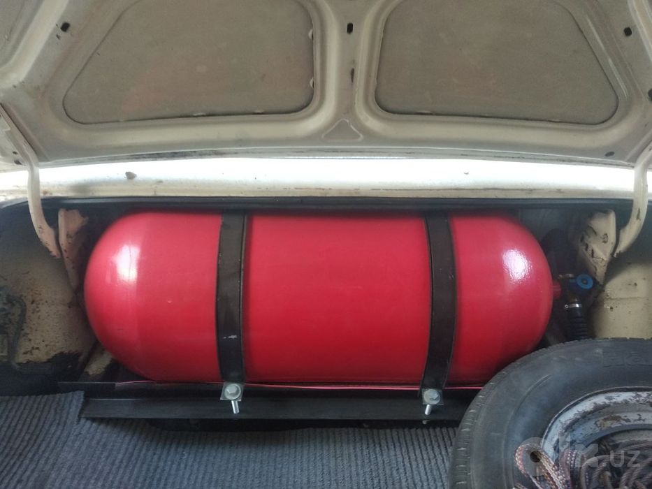 Volga 2401  sotiladi