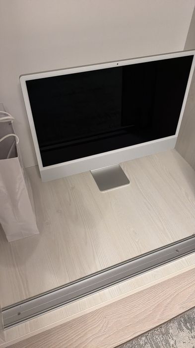 PC iMac 24" M1 (2021)4.5K, 16GB, 512GB SSD, 8-core GPU, Silver, INT KB