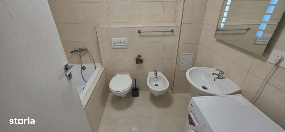 Apartament 3 camere de vânzare, cart. Prima Sova