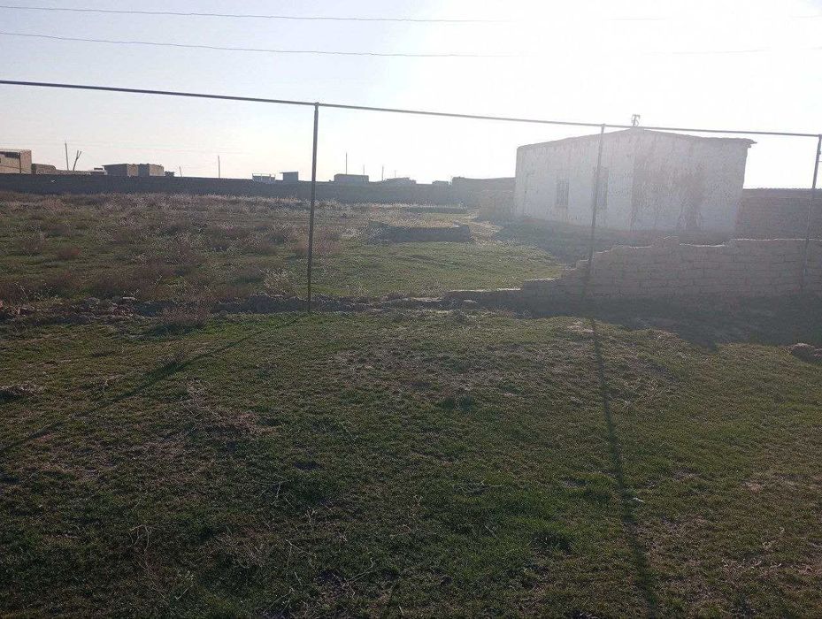 Hovli sotiladi:
Maydoni: 17.29 sotix. Oldida Qo'shimcha yer ham mavjud