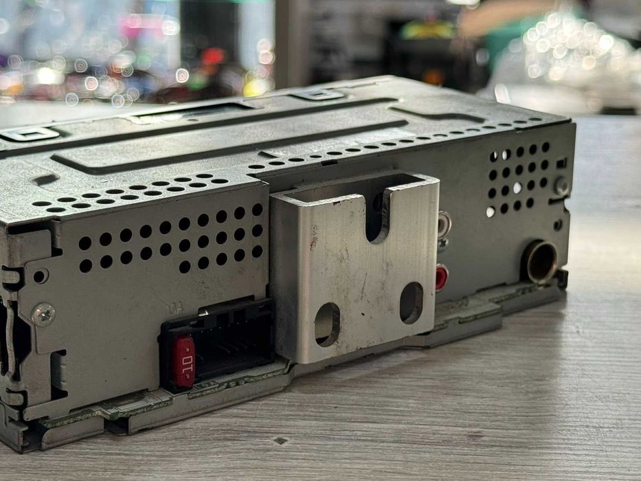 Авто CD Pioneer MVH-S100UB