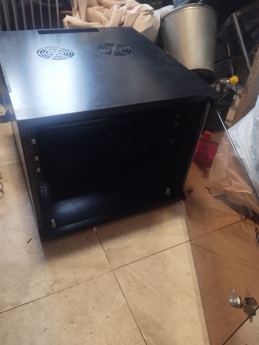 Серверный ящик под видеорегистратор