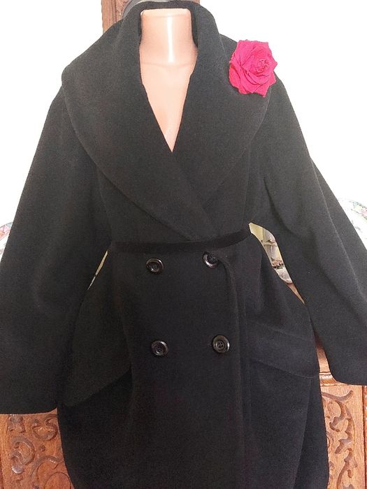 Redus! Mantou nou cu guler sal mare minunat, de primavara, din lana si cașmir