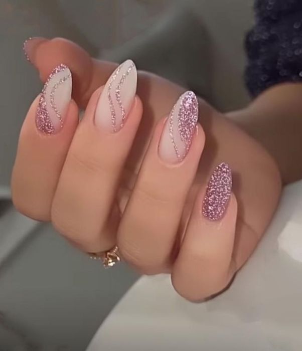 Маникюр, педикюр, наращивание ресниц,  рисунки хной