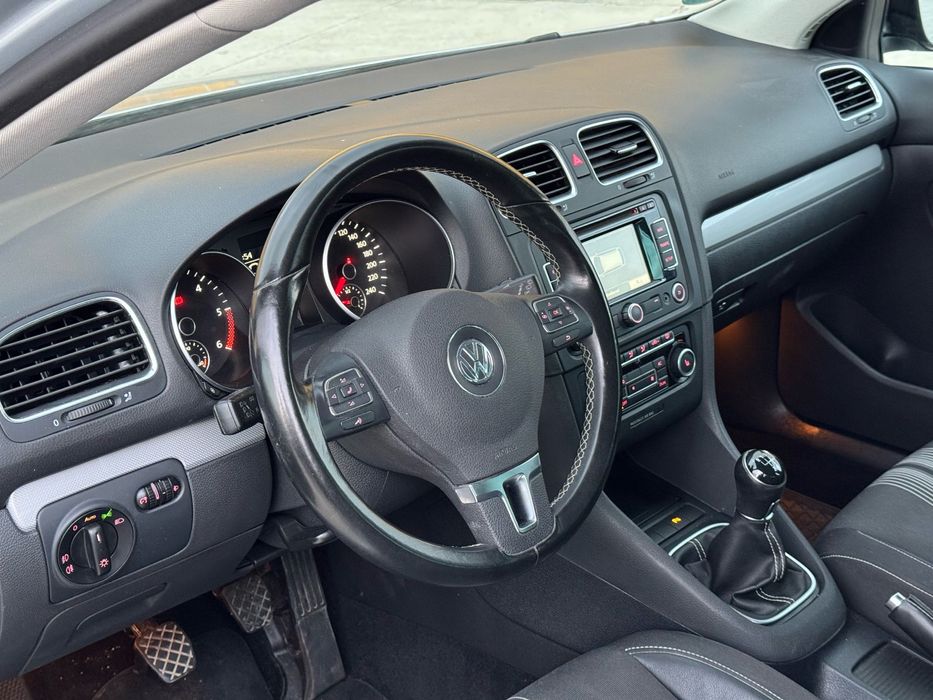 Volkswagen  Golf 6 MATCH 2013 Piele Navigatie Carte Service