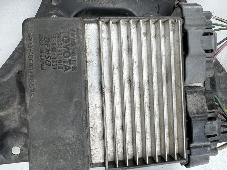 Toyota RAV 4 (XA30) Unitate/modul comandă servodirecție 8965042040 Toyota RAV 4 (XA30) Kit  pornire cu ECU motor și set