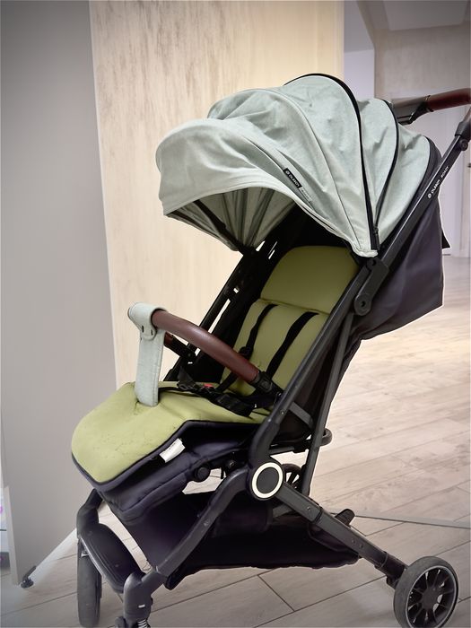 Коляска прогулочная