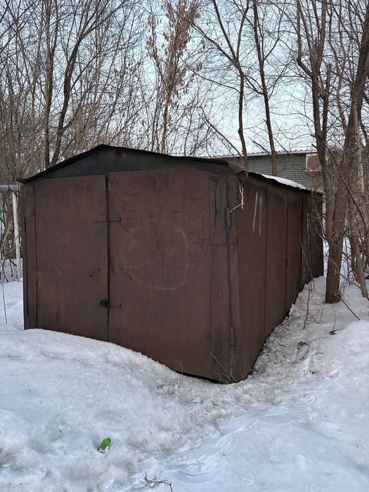 Продам гараж      .
