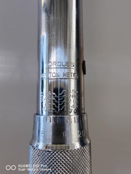 Динамометричен ключ 1/2 - 70nm:350nm