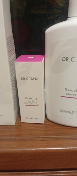 Vând set complet Farmasi Reviving cu usturoi,