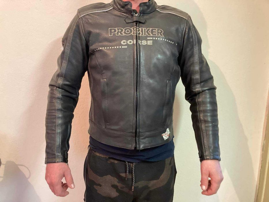 Мотоекипировка от две части яке марка Probaikar