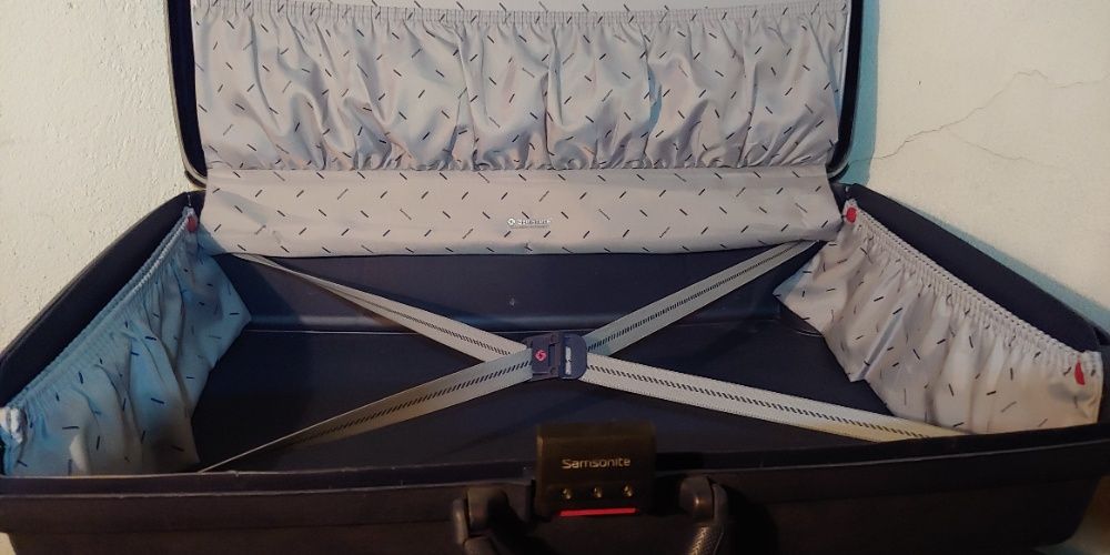 Твърди луксозни пътнически и дипломатически куфари