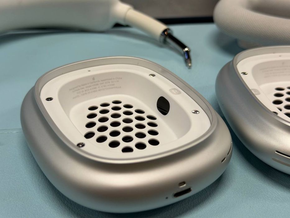 Apple AirPods Max (1gen)
