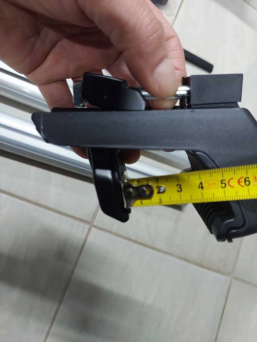 Напречни греди за багажник на покрива, рейлинг, универсални