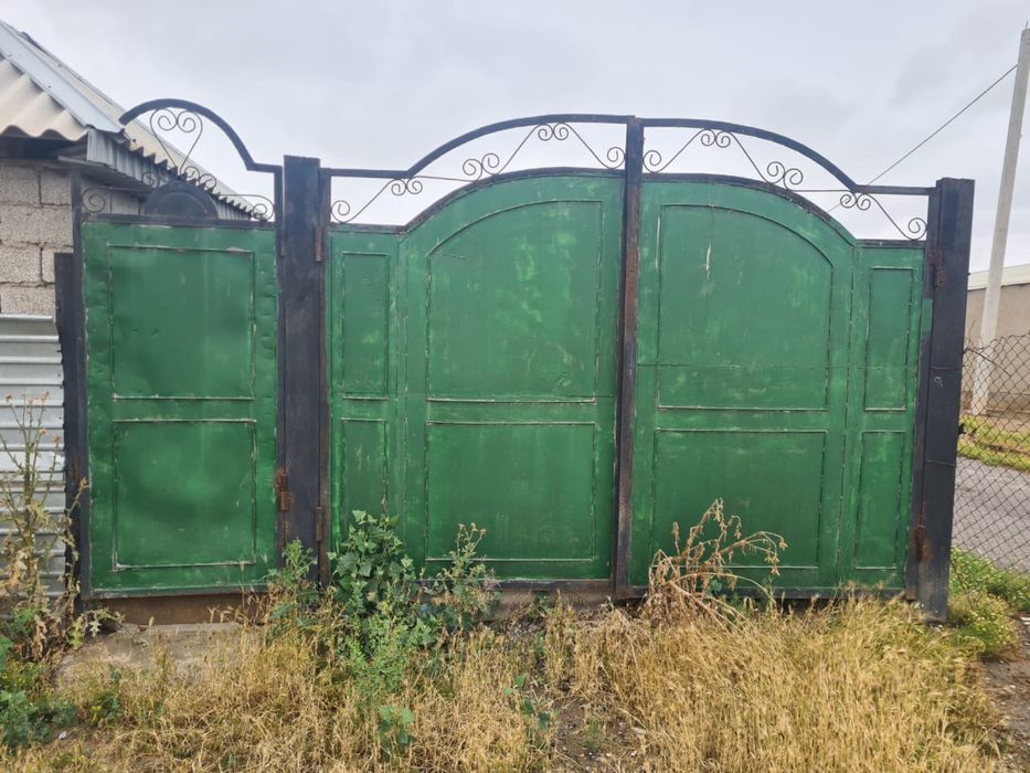 Продаются ворота для дома