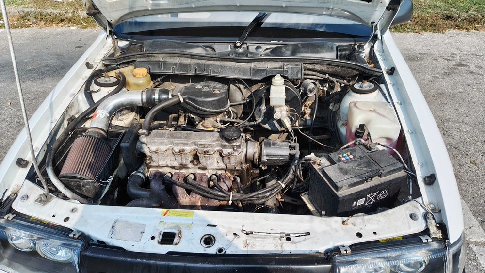 Opel Vectra A 1.6i (C16NZ) – 75 к.с. – Един собственик от 1999 г., гаражна