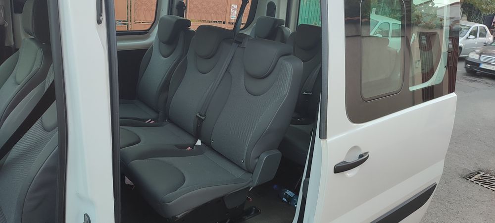 Peugeot expert 1.6 diesel impecabil proprietar 7+1 locuri