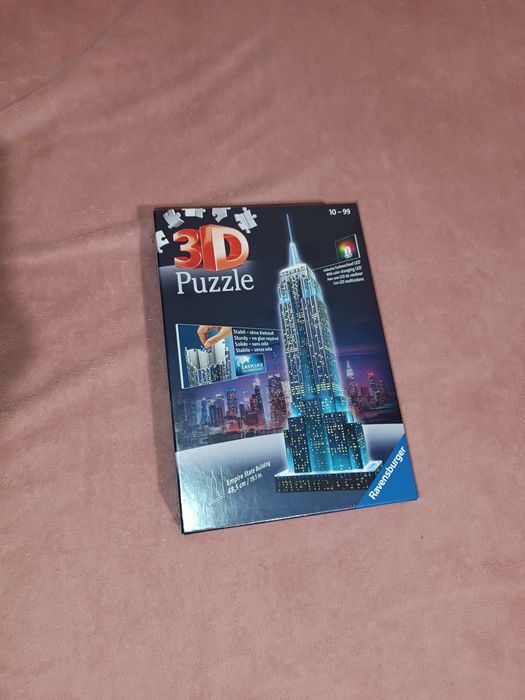 Свтетещ пъзел 3D