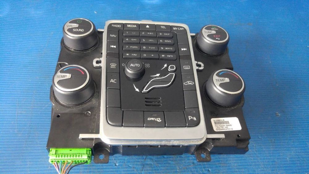 panou clima cu navigatie  volvo xc60 2010-2014 31288318