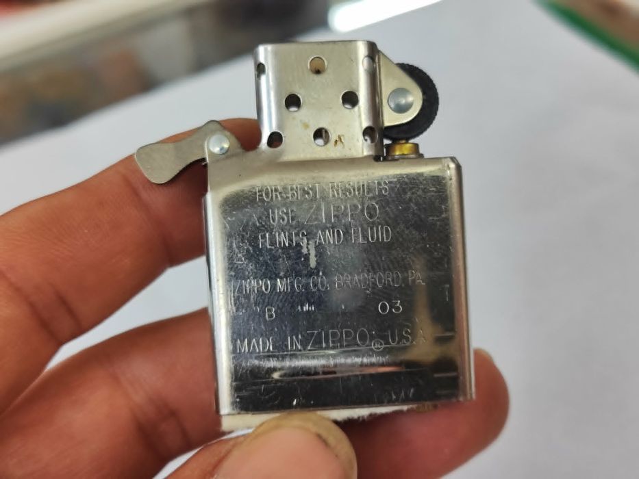Оригинална запалка zippo the nato school 2003