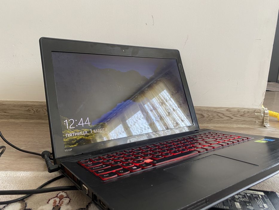 Ноутбук Lenovo