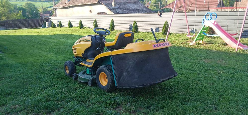 Tractoras tuns iarba Yard Man MTD