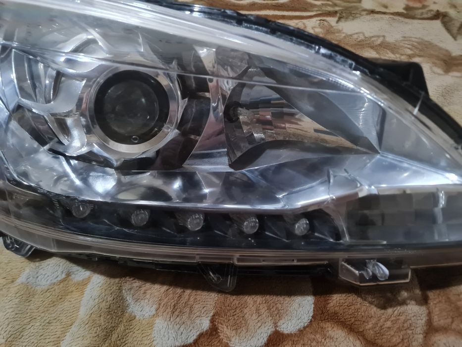 Фара на ниссан SENTRA B17